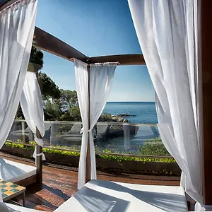 https://salles-hotel-cala-del-pi.topcostabravahotels.com