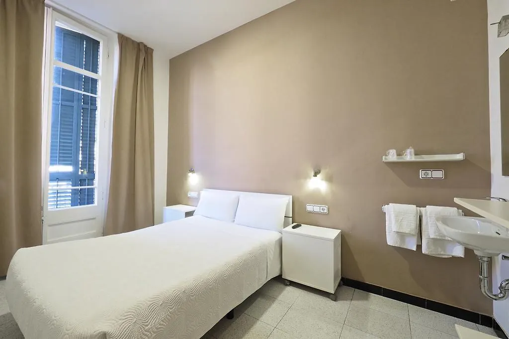 Pension Peiro Barcelona 0*,  Spanien